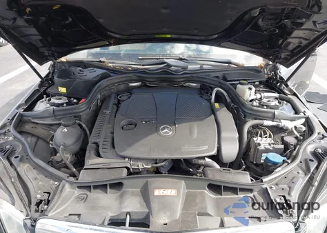 2013 Mercedes-Benz E 350 4Matic z USA, uszkodzony, nr VIN WDDHF8JB2DA682188